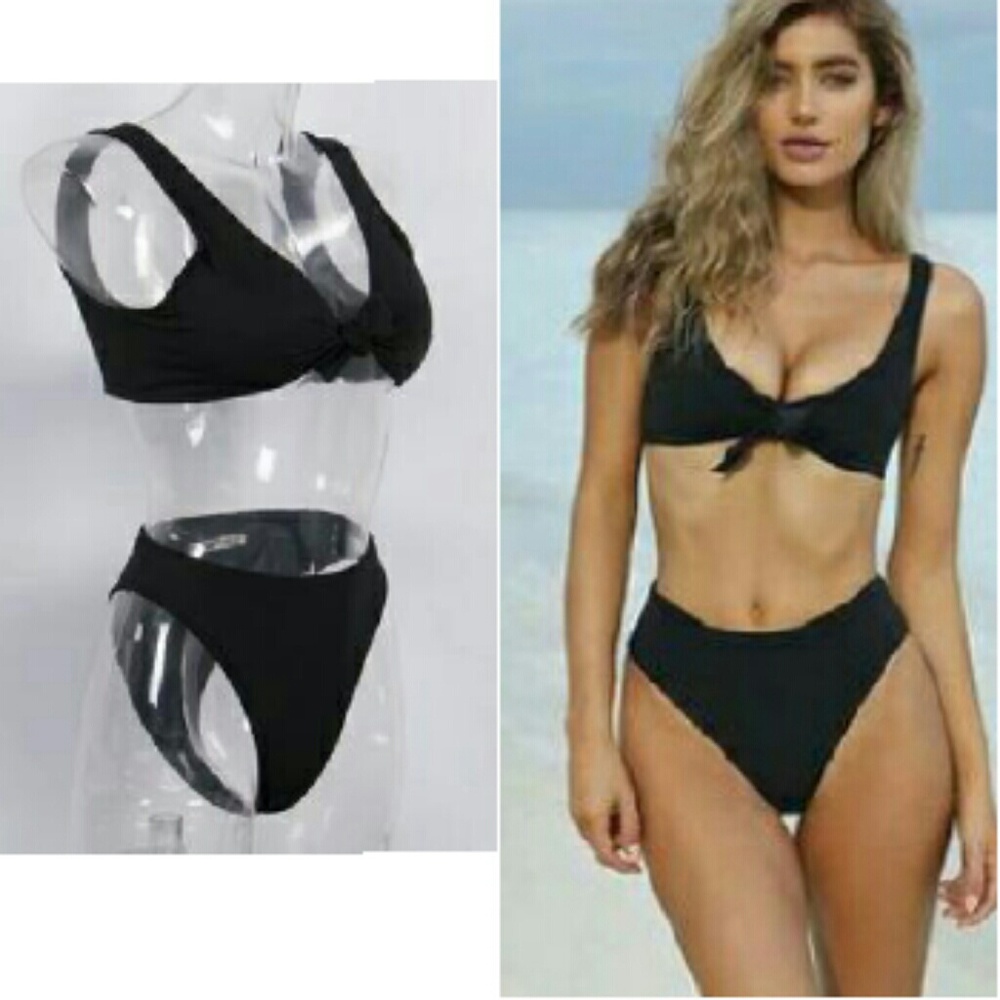 Black highwaisted bikini